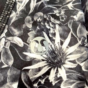 LULULEMON Capri Leggings 🌻🌻